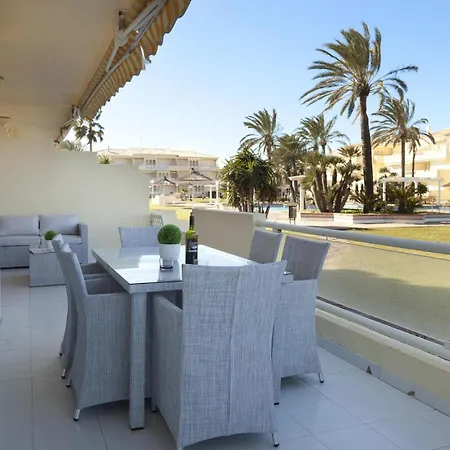 106 Playa Dorada J-1 *