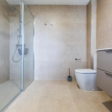 106 Playa Dorada J-1 دينايا