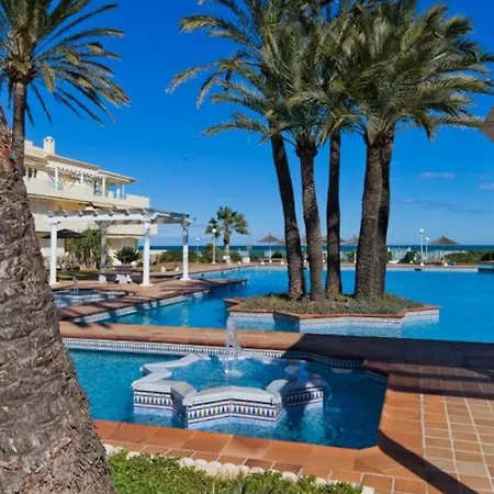 106 Playa Dorada J-1 *